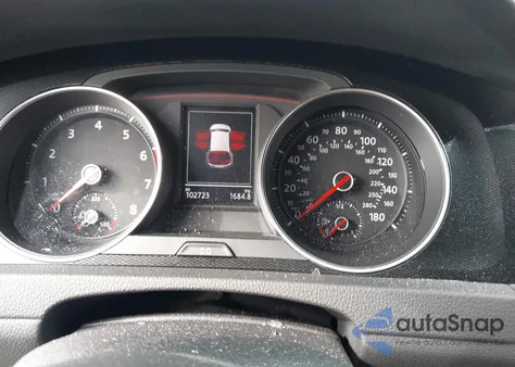 2015 Volkswagen Golf Gti 2.0T S 4-Door z USA, uszkodzony, nr VIN 3VW4T7AUXFM077013